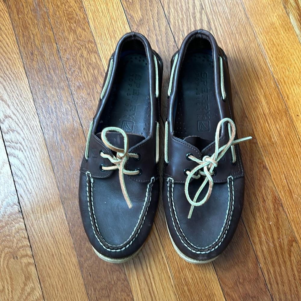 Sperry boat shoes topsiders